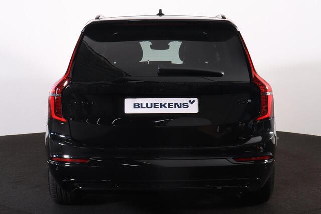 Volvo XC90 T8 Recharge AWD Ultra Black Edition - Luchtvering - Panorama/schuifdak - IntelliSafe Assist & Surround - 360º Camera - Bowers & Wilkins audio - Adaptieve LED koplampen - Verwarmde voorstoelen, stuur & achterbank - Parkeersensoren voor & achter - Elektr. b