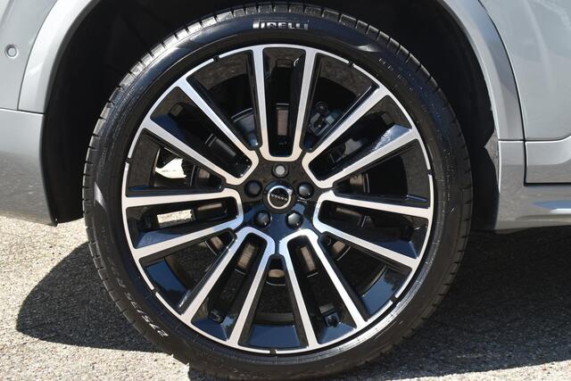 Volvo XC90 T8 Recharge Ultra Executive Edition l Luchtvering l 360 camera l Head-Up Display l Bowers&Wilkins surround Systeem l stuur- / stoelverwarming l Stoelventilatie l Massage l Panoramisch Schuif- kantel dak l BLIS l 22 Inch l 3e Zitrij
