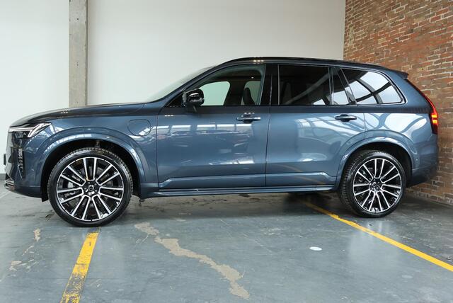 Volvo XC90 T8 Plug-in hybrid AWD Ultra Dark Executive Edition | 22" Lichtmetalen Wielen | Bowers & Wilkins Audio | Luchtvering | Geventileerde Voorstoelen met Massage | Extra Getint Glas |