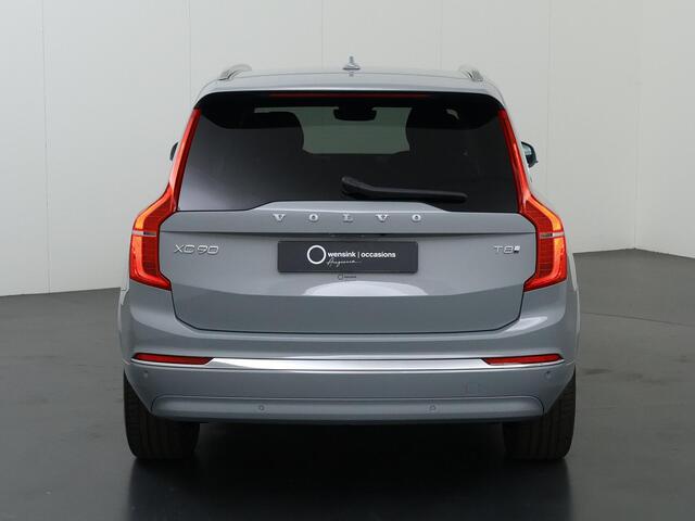 Volvo XC90 2.0 T8 Recharge AWD Core Bright | Achteruitrijcamera | Apple CarPlay/Android Auto | Comfortstoelen | Adaptieve Cruise Control | Draadloze telefoonlader | Ele. achterklep | Navigatie | Sfeerverlichting | Stuur en stoelverwarming | 7-Zitplaatsen | Harman/Ka