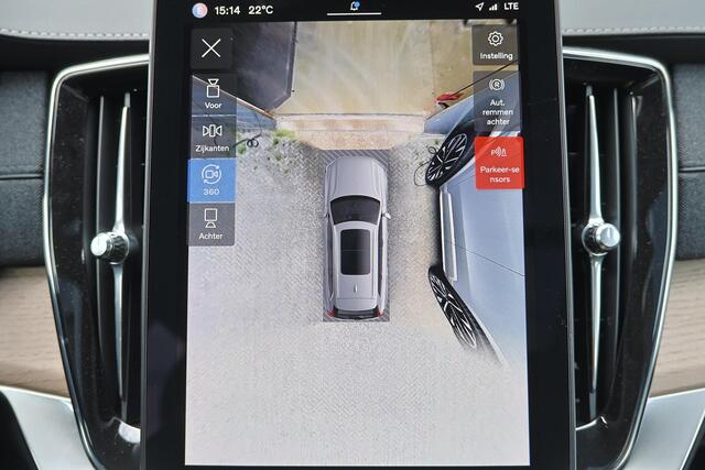 Volvo XC90 T8 Recharge AWD Plus Dark - Panorama/schuifdak - IntelliSafe Assist & Surround - 360º Camera - Harman/Kardon audio - Adaptieve LED koplampen - Verwarmde voorstoelen, stuur & achterbank - Parkeersensoren voor & achter - Elektr. bedienb. voorstoelen met geheugen - Head up display - Draadloze tel. lader - Extra getint glas - 21' LMV
