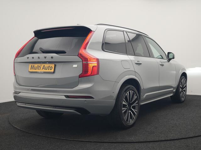 Volvo XC90 T8 Recharge AWD Plus Dark Long Range 7 Persoons PHEV 456pk Dealer O.H. | Trekhaak Af Fabriek | Panodak | Luchtvering | Adaptive Cruise | 360 Camera | Lederen Sportstoelen Memory & Verwarmd | Harman / Kardon | Keyless | Blis | Stuur Verwarmd | Apple Carplay | Plug In Hybrid |