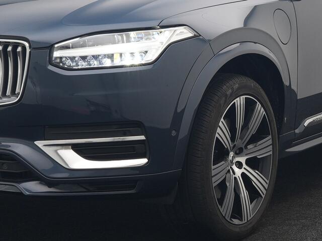 Volvo XC90 T8 Recharge AWD Inscription 7 Persoons PHEV 395pk Dealer O.H | Panodak | Head Up | Adaptive Cruise | Nappa Lederen Sportstoelen Memory & Verwarmd | Harman / Kardon | 360 Camera | Blis | Apple Carplay | Keyless | Navigatie | Virtual | 21" L.M | DAB | Plug In Hybrid |