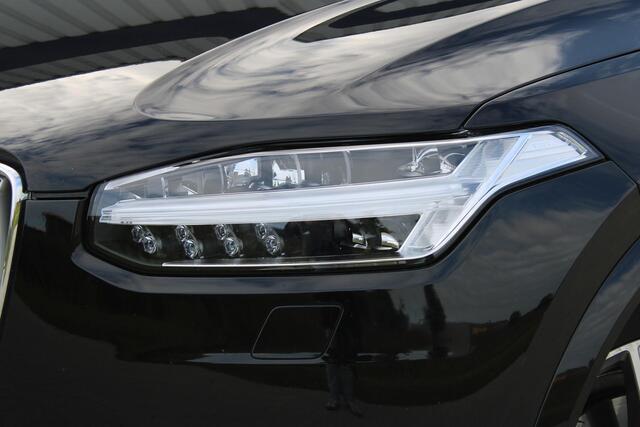 Volvo XC90 2.0 B5 AWD Inscription Intro Edition | Incl. 12 maanden garantie | 7 persoons | Adaptieve cruise control | Pilot assist | Bowers & Wilkins audio | Head-up display | Stoelverwarming/ventilatie | Stuurverwarming | Schuif/kantel dak | Trekhaak |
