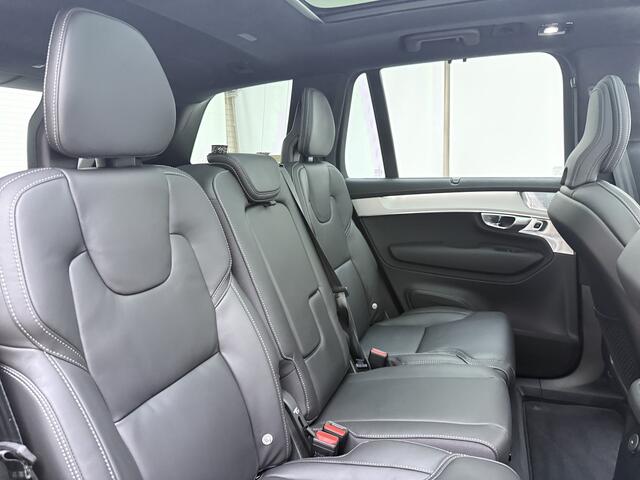 Volvo XC90 T8 Plug-in hybrid AWD Ultra Black Edition / Luchtvering / B&W audio / Geventileerd leder / Trekhaak / 21inch / Google navigatie / Schuif-kanteldak.