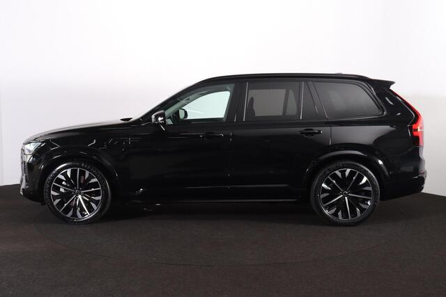 Volvo XC90 T8 Recharge AWD Ultra Dark - Luchtvering - Panorama/schuifdak - IntelliSafe Assist & Surround - 360º Camera - Harman/Kardon audio - Verwarmde voorstoelen, stuur & achterbank - Parkeersensoren voor & achter - Elektr. bedienb. voorstoelen met geheugen - Head up display - Draadloze tel. lader - Extra getint glas - 21' LMV