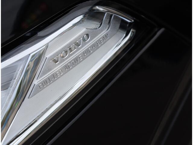 Volvo XC90 T8 AWD Inscription | 360 camera | Trekhaak | Panoramadak | H&K | SOH 97,9%