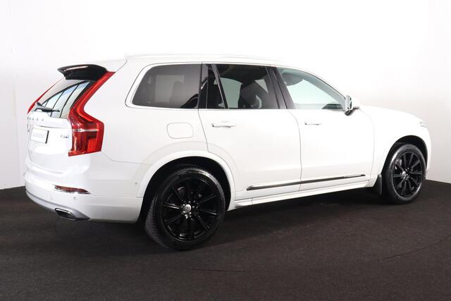 Volvo XC90 T5 AWD Inscription - IntelliSafe Assist & Surround - Adaptieve LED koplampen - Standkachel - Verwarmde voorstoelen, stuur & achterbank - Elektr. bedienb. voorstoelen met geheugen - Parkeercamera achter - Parkeersensoren voor & achter - Extra getint glas - Inklapbare trekhaak