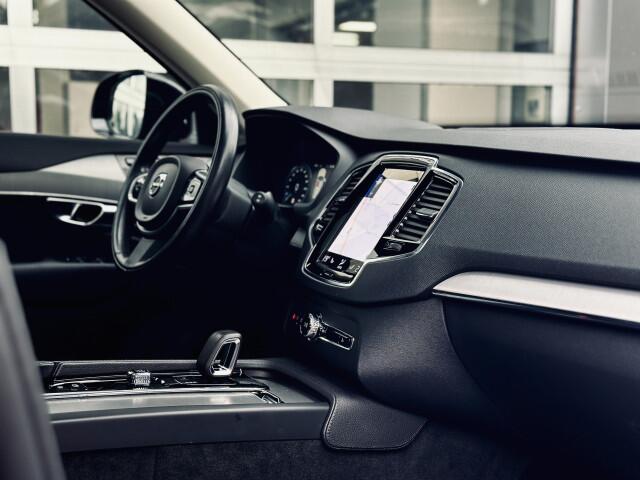 Volvo XC90 2.0 T8 Recharge | AWD | Dark Label | Panoramadak | Luchtvering | 360 Camera | Massagestoelen | Trekhaak | Head-up | Margeauto