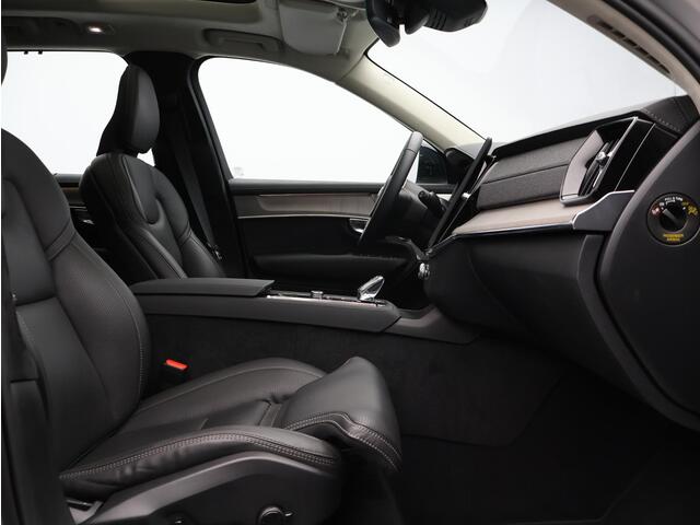 Volvo XC90 T8 AWD Plug-in hybrid Ultra Dark / Trekhaak / B&W audio / Head up displ. / Massage-ventilatilatie stoelen