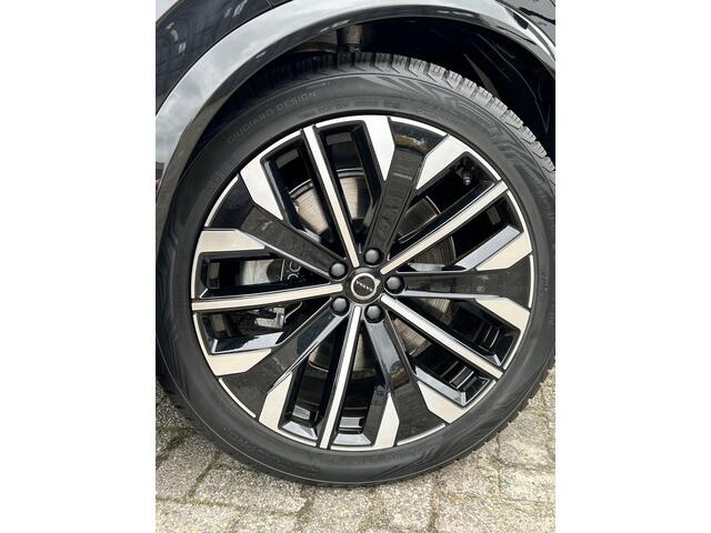 Volvo XC90 2.0 T8 Plug-in hybrid AWD Ultra Dark Luchtvering / Bowers & Wilkins audio / Trekhaak / Head-up display / Stoelventilatie en massage / 360 camera