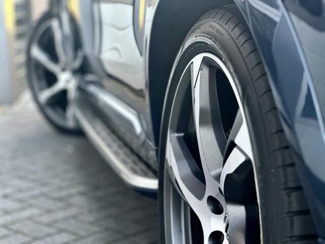 Volvo XC90 2.0 T8 Plug-in hybrid AWD | Long Range | Panoramadak | Luchtvering | Stoelvent. | Massagestoelen | Elek. Trekhaak | Apple Carplay | Incl BTW
