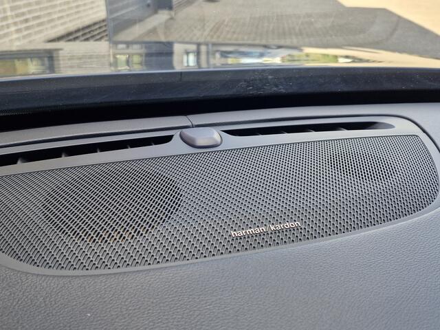 Volvo XC90 T8 Twin Engine AWD Inscription | head-up | camera | Elect dak | dodehoek detectie | Luxury-Line (achteruitrijcamera, head-up display) | Volle auto