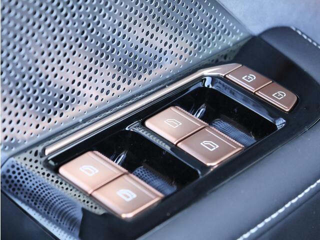 Zeekr 001 RWD Business Edition 100 kWh | Pano-dak | HUD | Matrix LED koplampen |