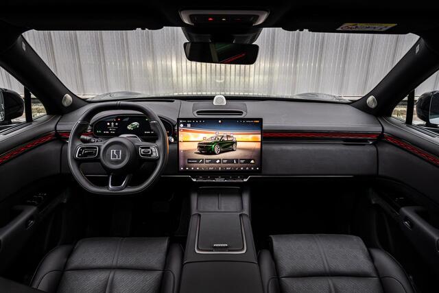 Zeekr 7X 100kWh AWD Privilege | V2L | 22 kW Lader | Nappaleder | Stoelventilatie | Stoelmassage | Head-up Display | Panoramadak | Keyless Entry | Elektrische Achterklep | Elektrisch Verstelbare Voorstoelen | 360 Graden Camera | Parkeersensoren | Stoelverwarming voor en achter | Navigatie | Apple Carplay | Android Auto