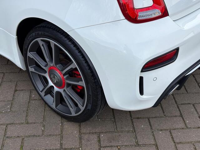 Abarth 595 1.4 T-Jet 165pk Turismo BEATS | BI-XENON | LEER