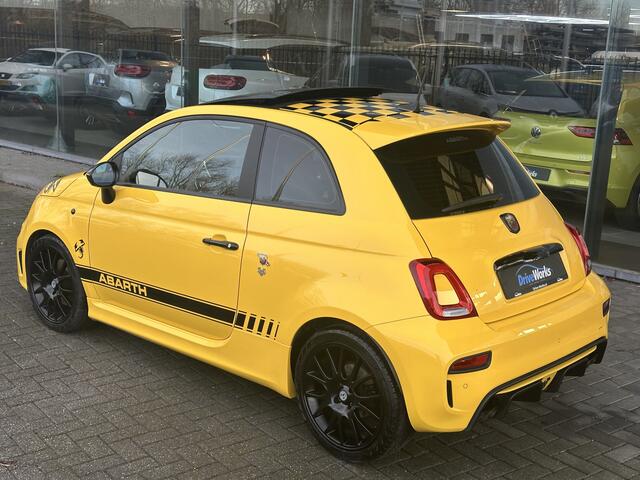 Abarth 595 1.4 T-Jet Abarth PISTA | SABELT | Panorama | BEATS | Carplay | Interesse in een bezichtiging of proefrit, bel of app met 06-24282842h