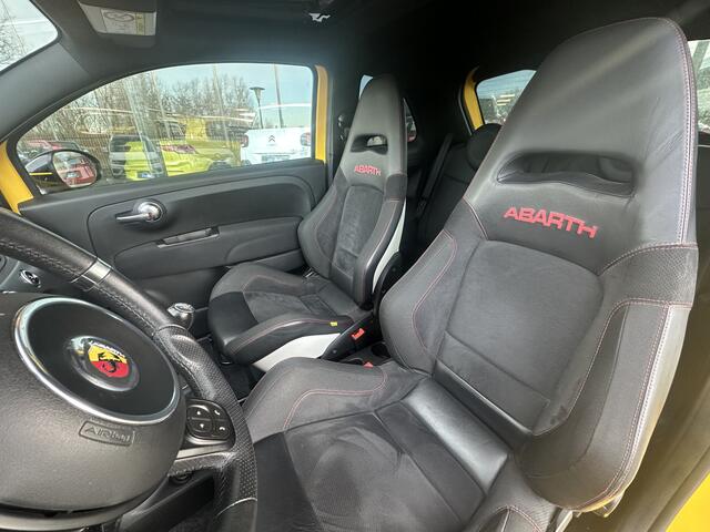 Abarth 595 1.4 T-Jet Abarth PISTA | SABELT | Panorama | BEATS | Carplay | Interesse in een bezichtiging of proefrit, bel of app met 06-24282842h