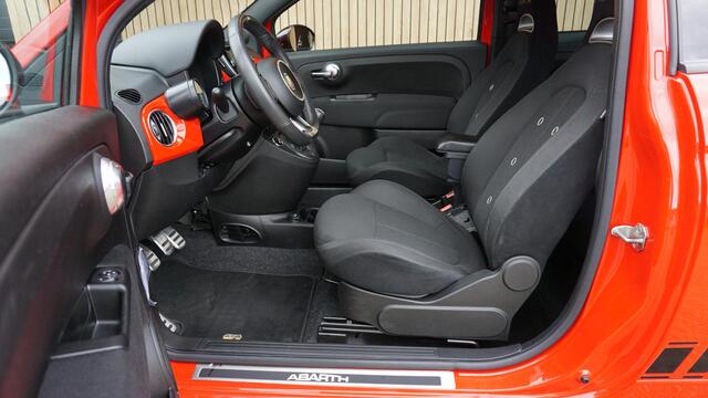 Abarth 595 1.4 T-Jet 145pk Virtual Cockpit 16inch LM *Magneti Marelli Exhaust* 45183km! *NL Auto*