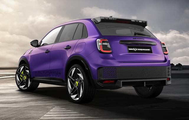 Abarth 600e Abarth Scorpionissima 54 kWh NU IN DE SHOWROOM - DIRECT RIJDEN - 8 JAAR GARANTIE