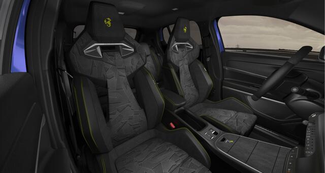 Abarth 600e Abarth Scorpionissima 54 kWh NU IN DE SHOWROOM - DIRECT RIJDEN - 8 JAAR GARANTIE