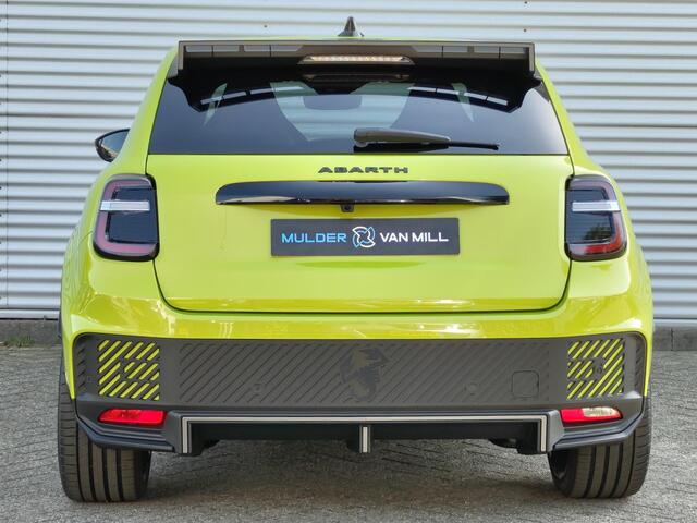 Abarth 600e Scorpionissima 54kWh 280pk | SABELT SPORTSTOELEN | ADAPTIVE CRUISE | 20" LMV | APPLE CARPLAY / ANDROID AUTO |