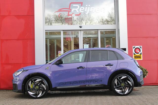 Abarth 600e SCORPIONISSIMA 280PK 54 kWh | SABELT PERFROMANCE SPORTOELEN/BEKLEDING | ENGINE SOUND GENERATOR | PACK DESIGN SCORPIONISSIMA | PACK TECH SCORPIONISSIMA | PACK WINTER (STOEL VERWARMING/VOORRUITVERWARMING) | PACK SCORPION | 20" LICHTMETALEN VELGEN | ABARTH B