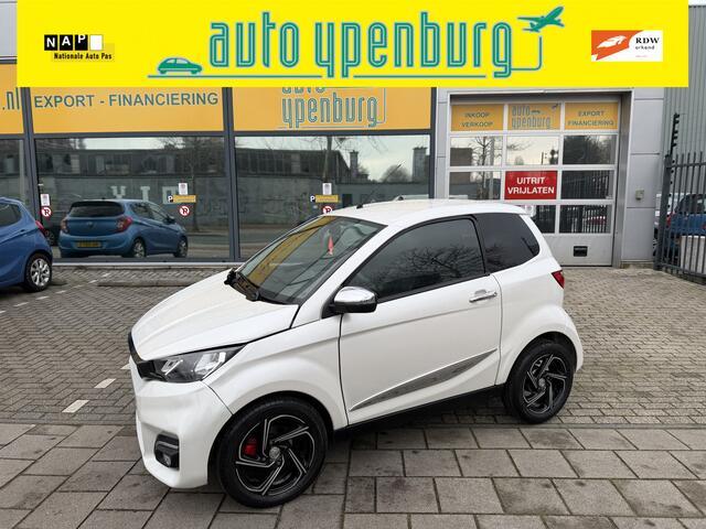 Aixam Brommobiel Sport * BJ 2021 *AIRCO * Apple / Android Carplay * Leder * Achteruitrij Camera * PDC Achter *
