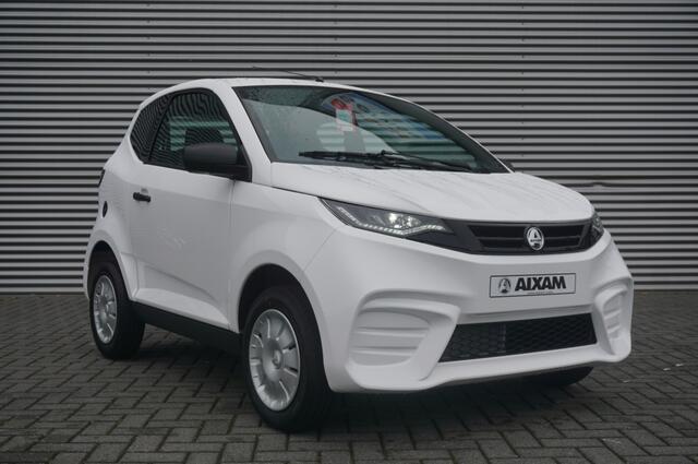 Aixam CITY Pack 45KM/H DIESEL AUTOMAAT DAB+ | GETINT GLAS | NIEUW!