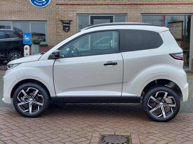 Aixam CROSSOVER e-Crossover Premium | Nieuw op voorraad | Standkachel | Dealer