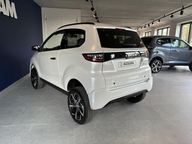 Aixam CROSSOVER Premium Ambition brommobiel NIEUW voorraad