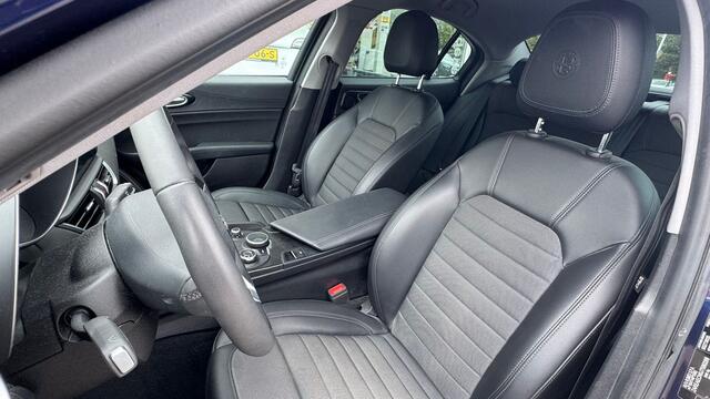 Alfa Romeo GIULIA 2.0T