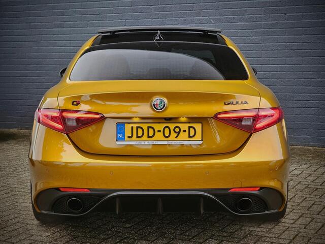 Alfa Romeo GIULIA 2.0 T Veloce AWD GT JUNIOR / FULL OPTION / H&K / ADAPT. SCHOKBREKER. / ADAS 2