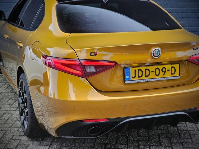 Alfa Romeo GIULIA 2.0 T Veloce AWD GT JUNIOR / FULL OPTION / H&K / ADAPT. SCHOKBREKER. / ADAS 2