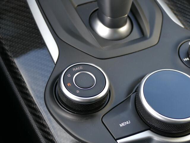 Alfa Romeo GIULIA 2.9 V6 Quadrifoglio