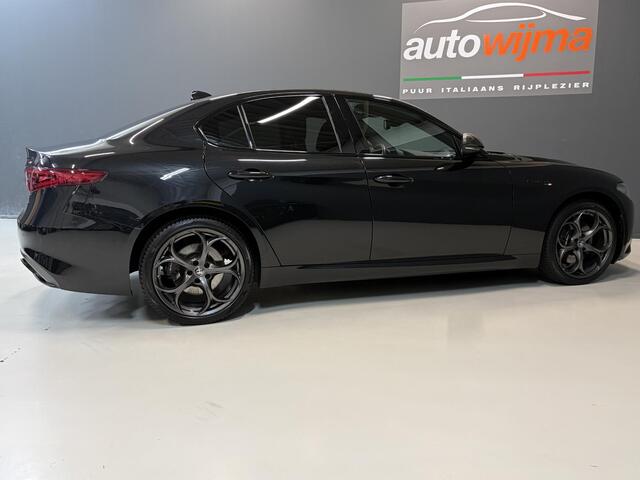 Alfa Romeo GIULIA 2.0 Turbo 280pk Automaat Q4 Estrema Unieke Uitvoering! Alle Opties!