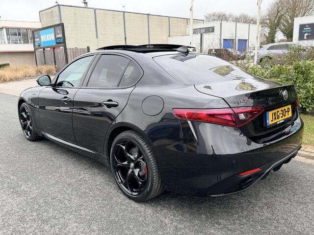 Alfa Romeo GIULIA 2.0T Veloce Q4 AWD 280PK PanooLeder