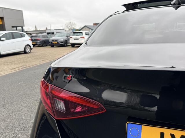 Alfa Romeo GIULIA 2.0T Veloce Q4 AWD 280PK PanooLeder