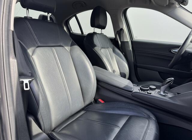 Alfa Romeo GIULIA 2.2 Eco 180pk Business Aut., Leer | Navi | Clima