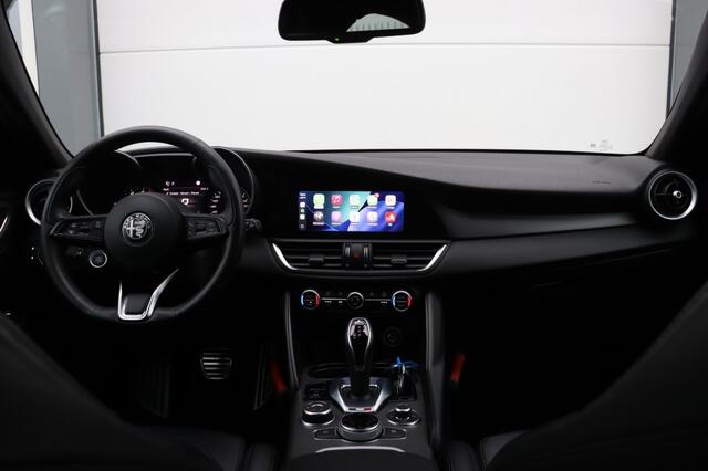 Alfa Romeo GIULIA 2.0T SPRINT/VELOCE.INT/STOEL.STUUR.VERW/ADAP.CRUISE/19