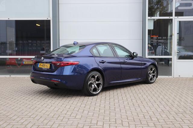 Alfa Romeo GIULIA 2.0T SPRINT/VELOCE.INT/STOEL.STUUR.VERW/ADAP.CRUISE/19