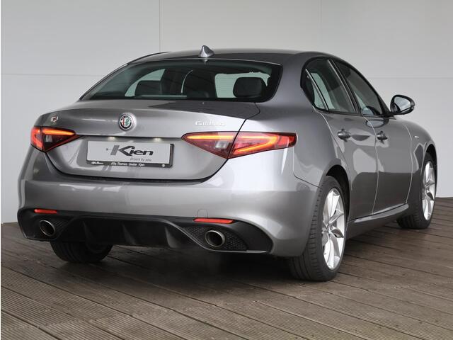 Alfa Romeo GIULIA 2.0 T AWD Veloce 280 pk | Originele All Wheel Drive | Veloce Stoelen | Navigatie