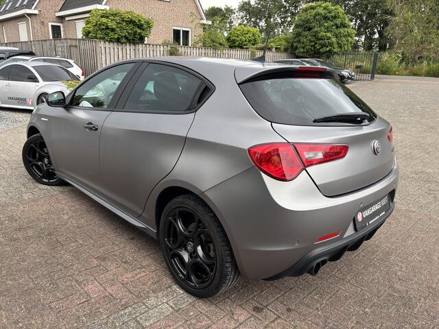 Alfa Romeo GIULIETTA 1.4 Turbo Sport Matte lak / Carplay / Camera
