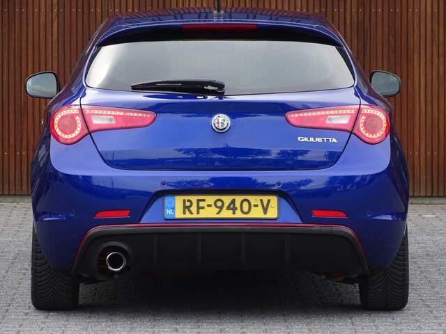 Alfa Romeo GIULIETTA 1.4 T 170PK MultiAir Super / luxe pakket / LED *NAP*