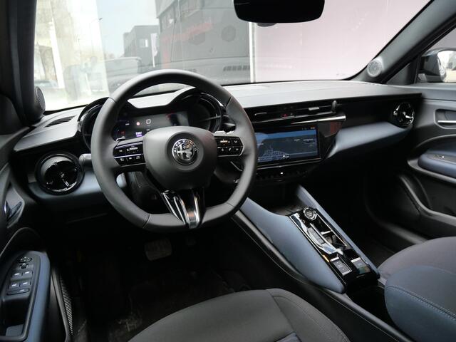 Alfa Romeo Junior 1.2 TURBO HYBRID IBRIDA | A.C.C. | CARPLAY | CAMERA | KEYLESS | ELEK KLEP!!