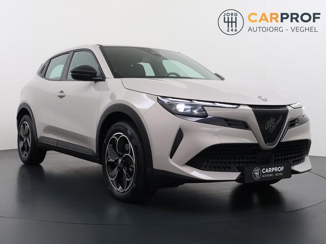 Alfa Romeo Junior Elettrica 54 kWh LMV | Apple CarPlay |