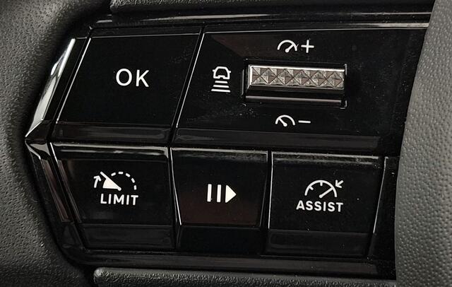 Alfa Romeo Junior Elettrica 54 kWh SOH 97% / Parkeerhulp / Carplay