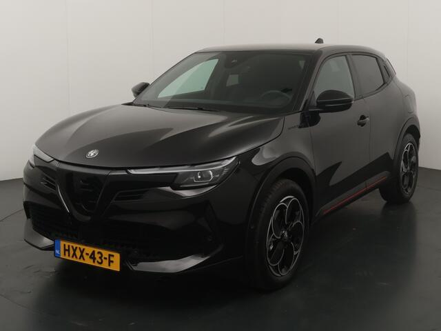 Alfa Romeo Junior 1.2 T Hyb Ibrid Spec