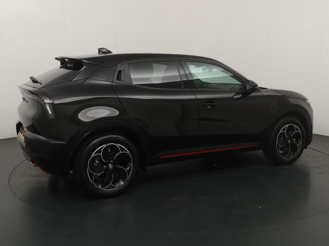 Alfa Romeo Junior 1.2 T Hyb Ibrid Spec