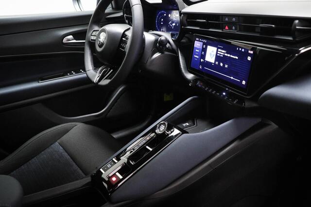 Alfa Romeo Junior Elettrica Speciale 54 kWh | DAB | APPLE | PDC | 18"